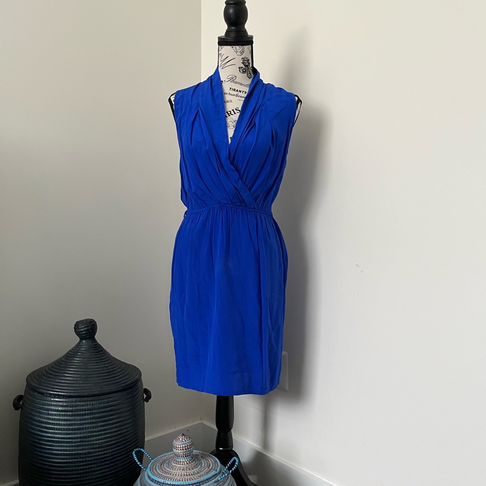 EUC XS Charlie Jade silk dress
